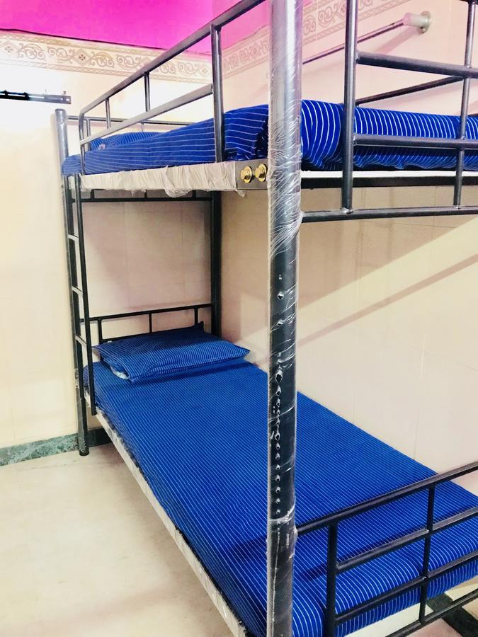 شيناي Merit Guest House المظهر الخارجي الصورة